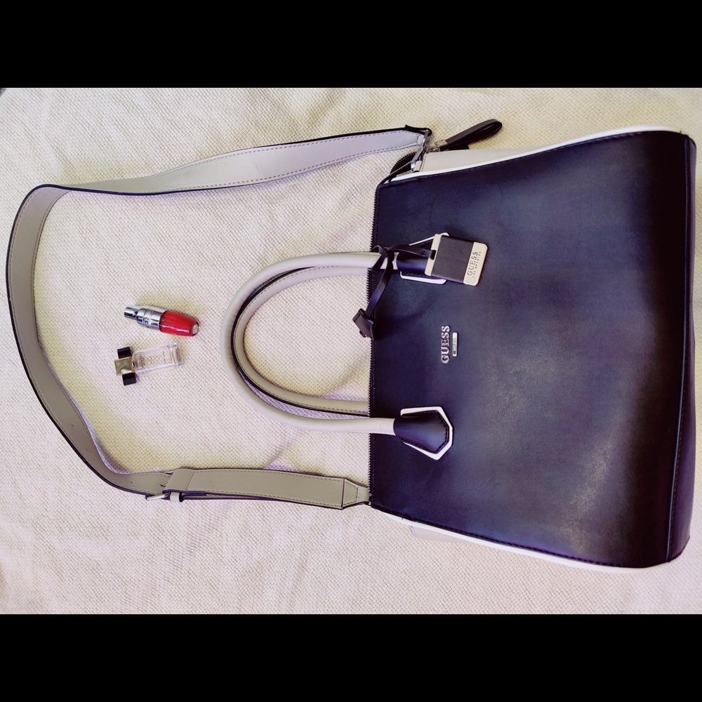 GUESS Women handbag